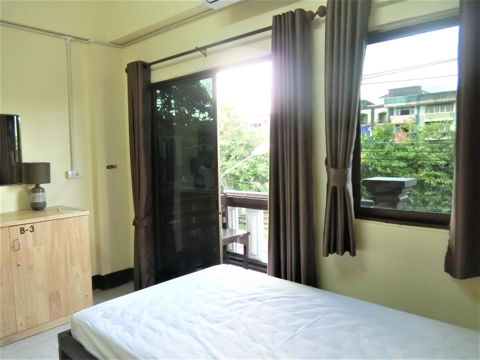 Inncome Hostel Chiang Mai Exterior photo