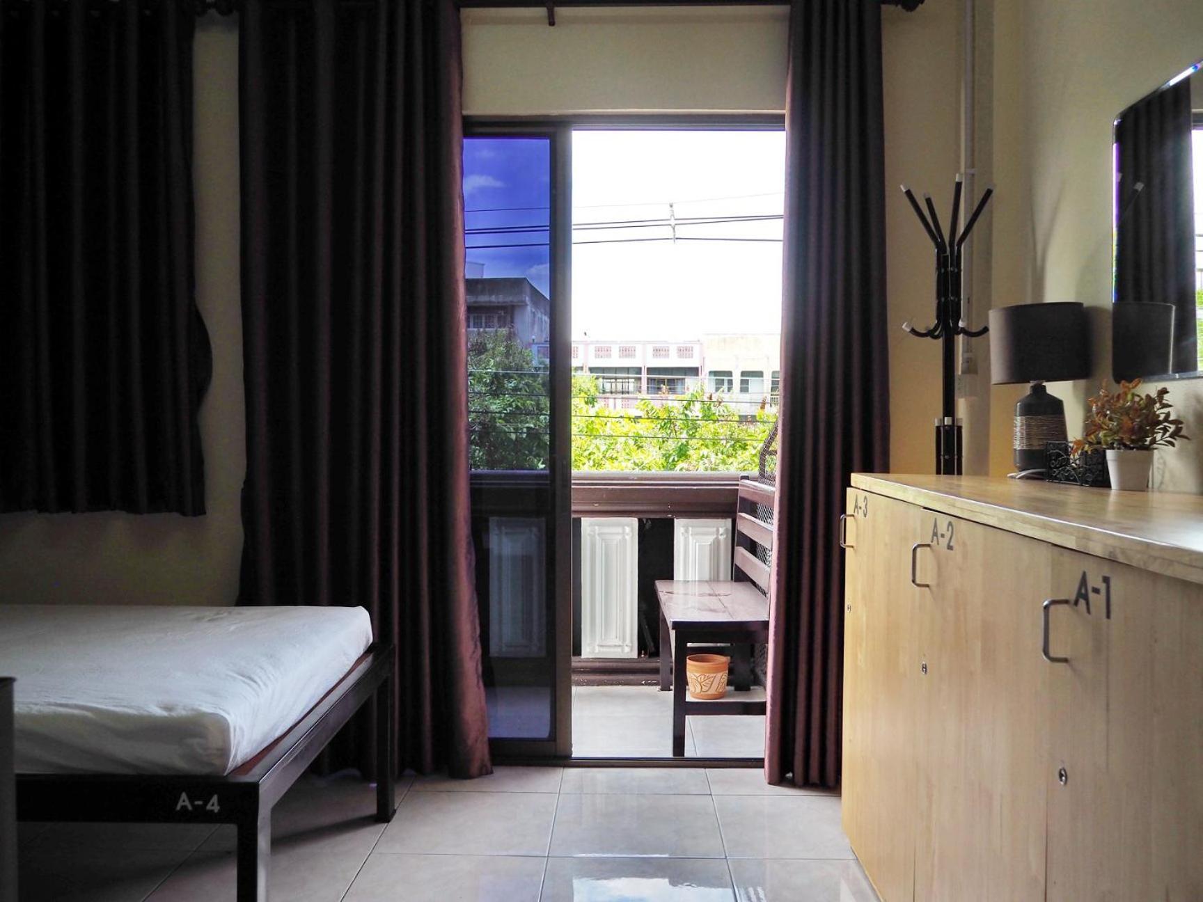 Inncome Hostel Chiang Mai Exterior photo
