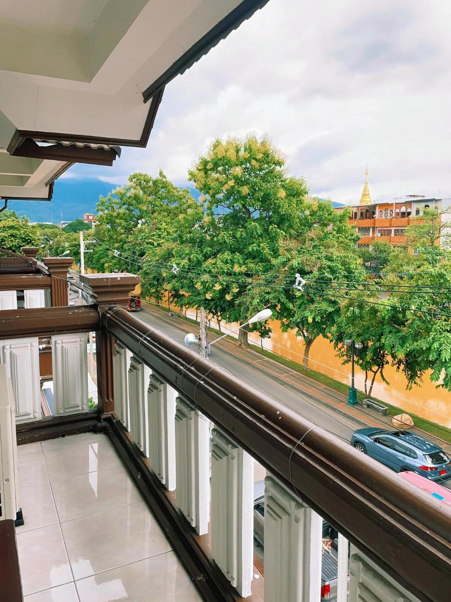 Inncome Hostel Chiang Mai Exterior photo